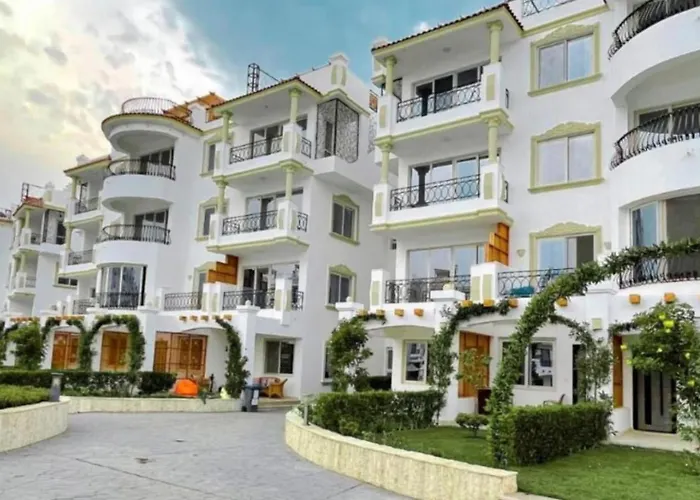 Hills Signature Sarm es-Sejk